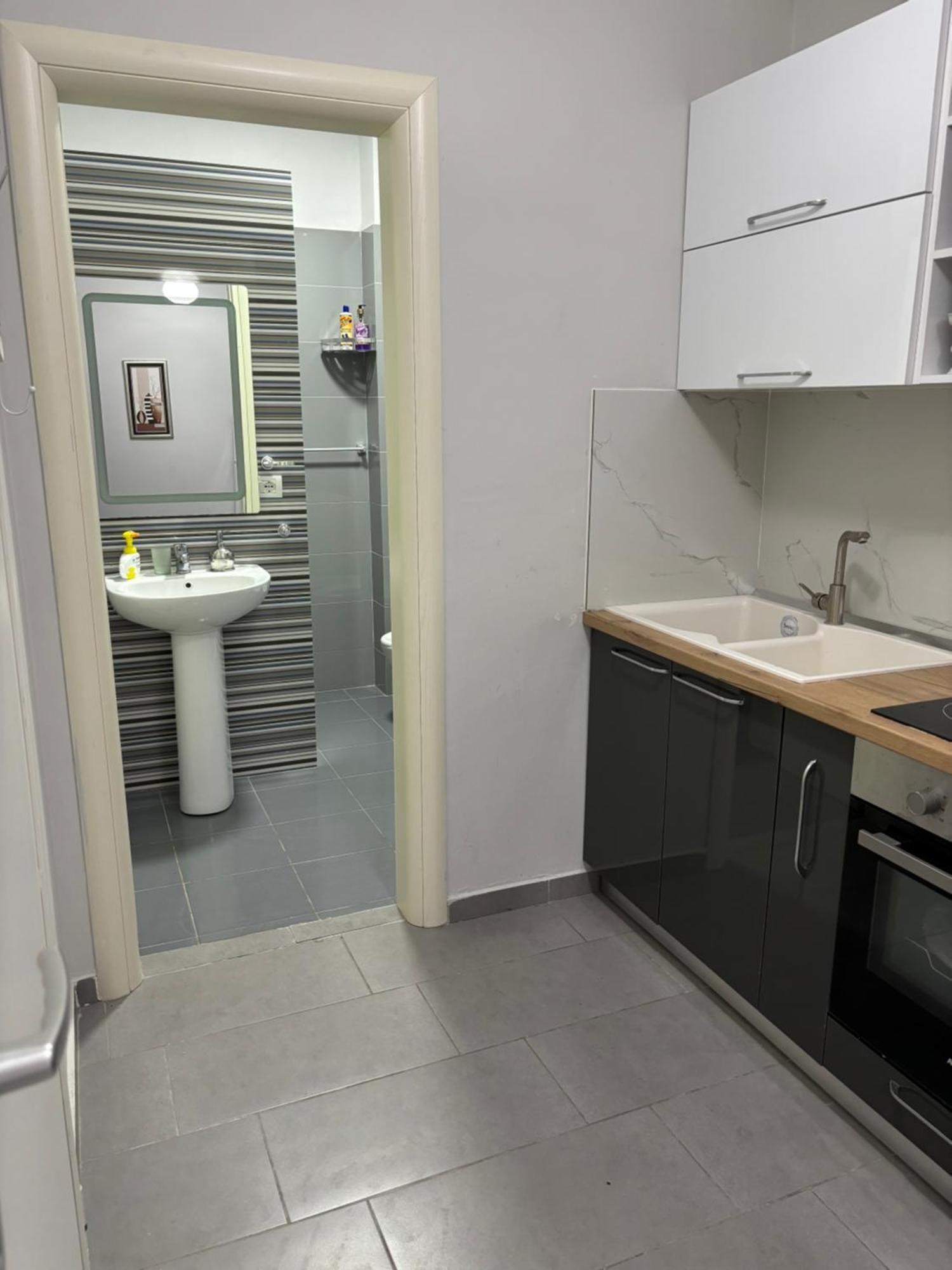 Apartament Kris In Durres Plazh Екстериор снимка