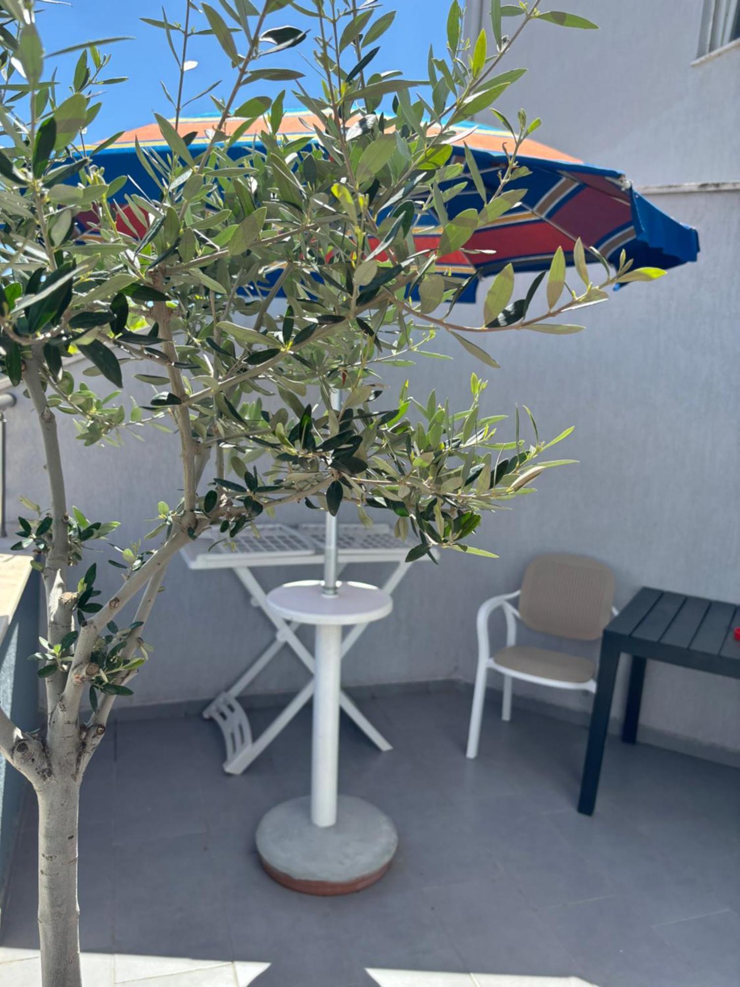 Apartament Kris In Durres Plazh Екстериор снимка